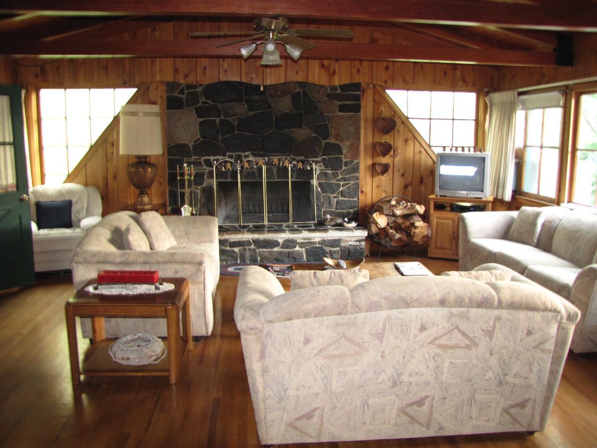 Kern Riverfront Lodge Kernville Exterior foto
