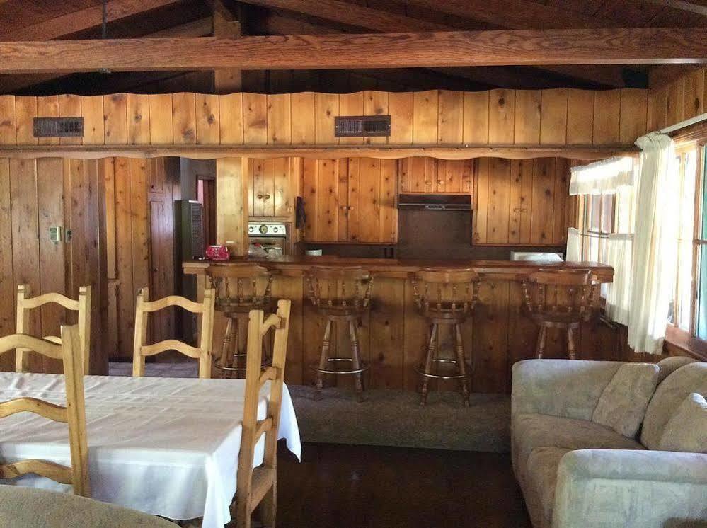 Kern Riverfront Lodge Kernville Exterior foto